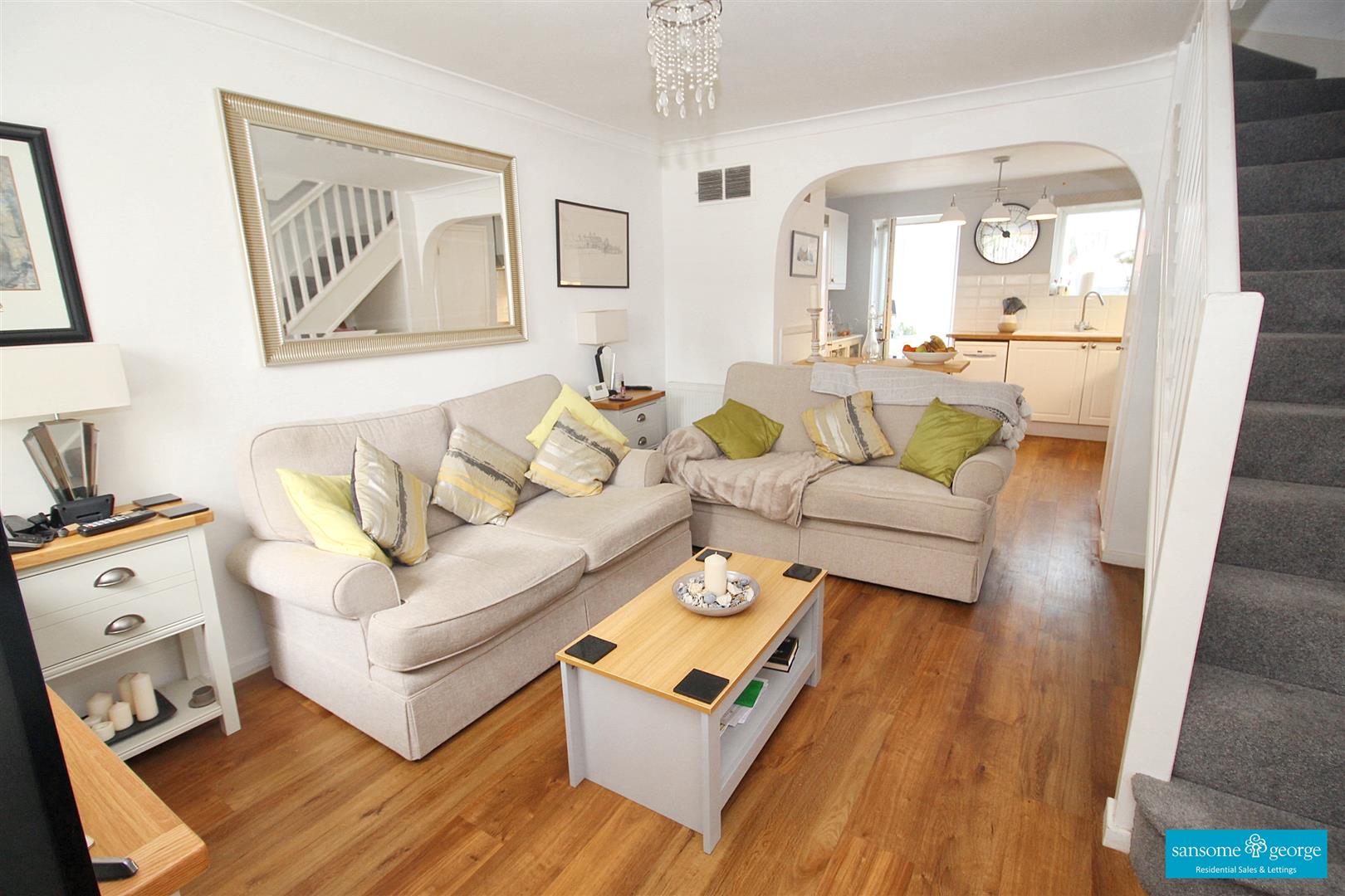 2 bed property in Pottery Road, Reading